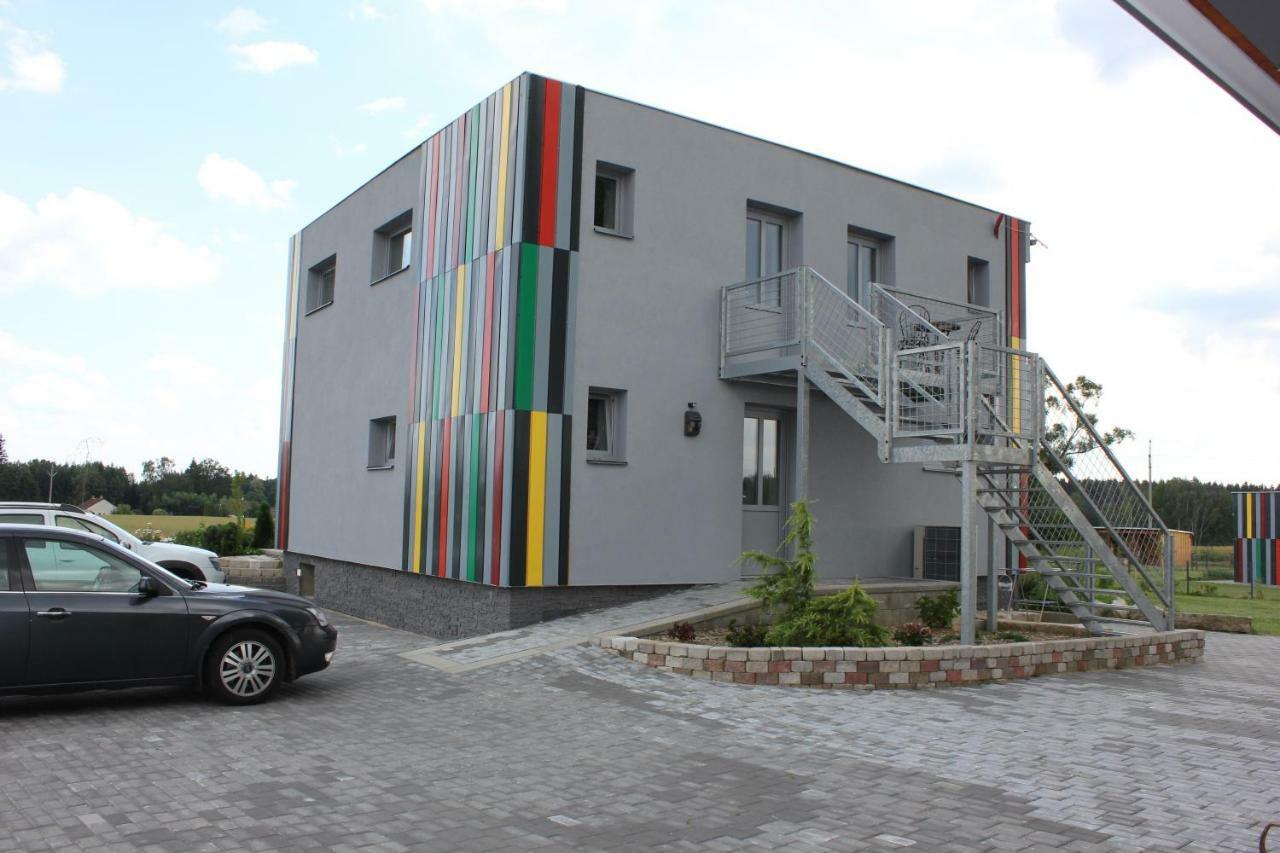 Apartamento Penzion Na Samotách Jindřichův Hradec Exterior foto