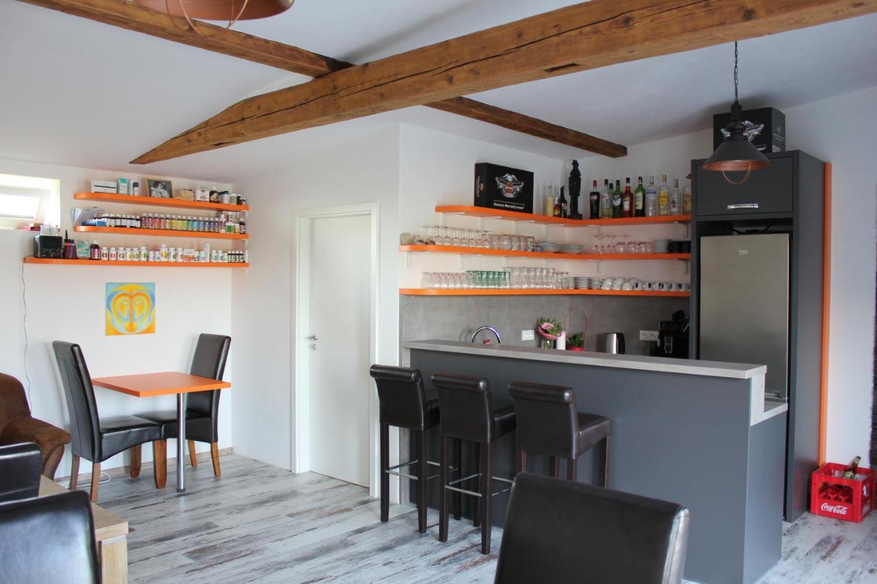 Apartamento Penzion Na Samotách Jindřichův Hradec Exterior foto